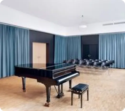 piano rooom